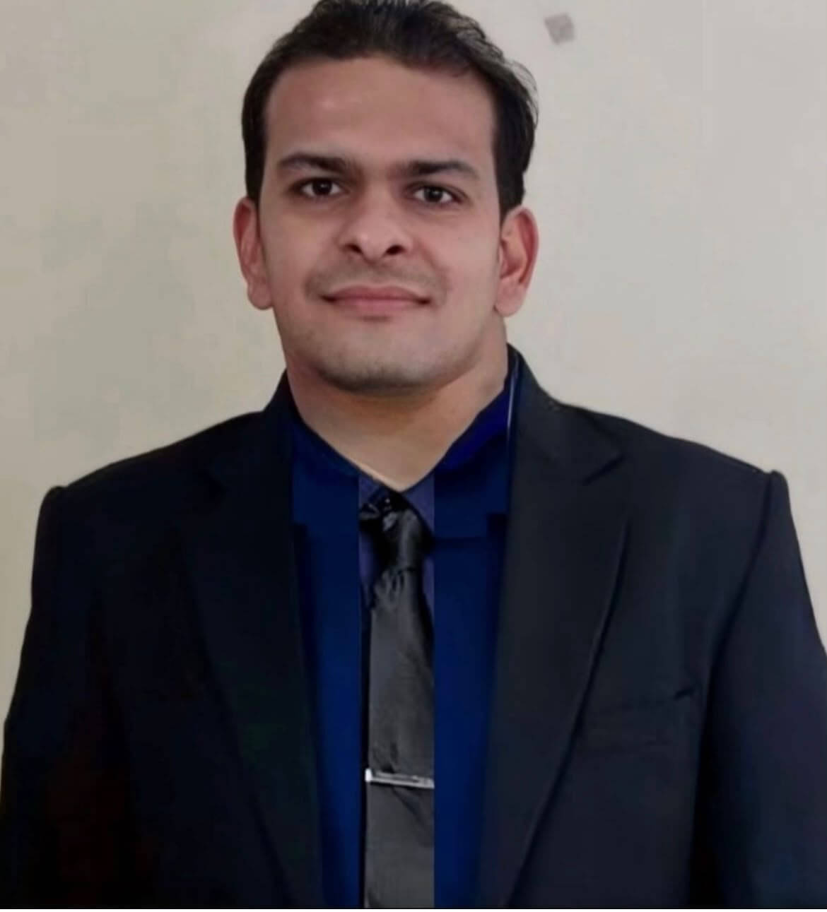 Dr. Rohan Gupta